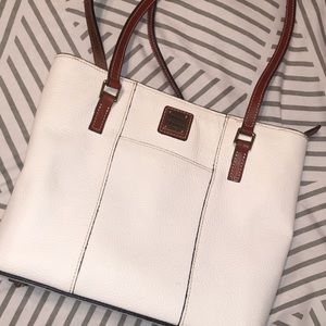 White Dooney & Bourke purse